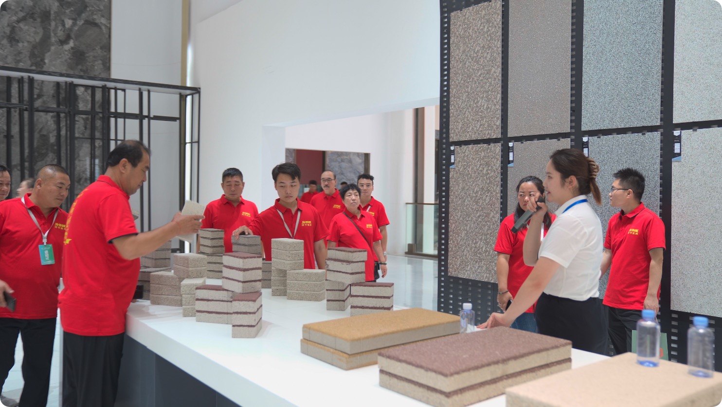 1690854055880195.jpg 16.4.jpg