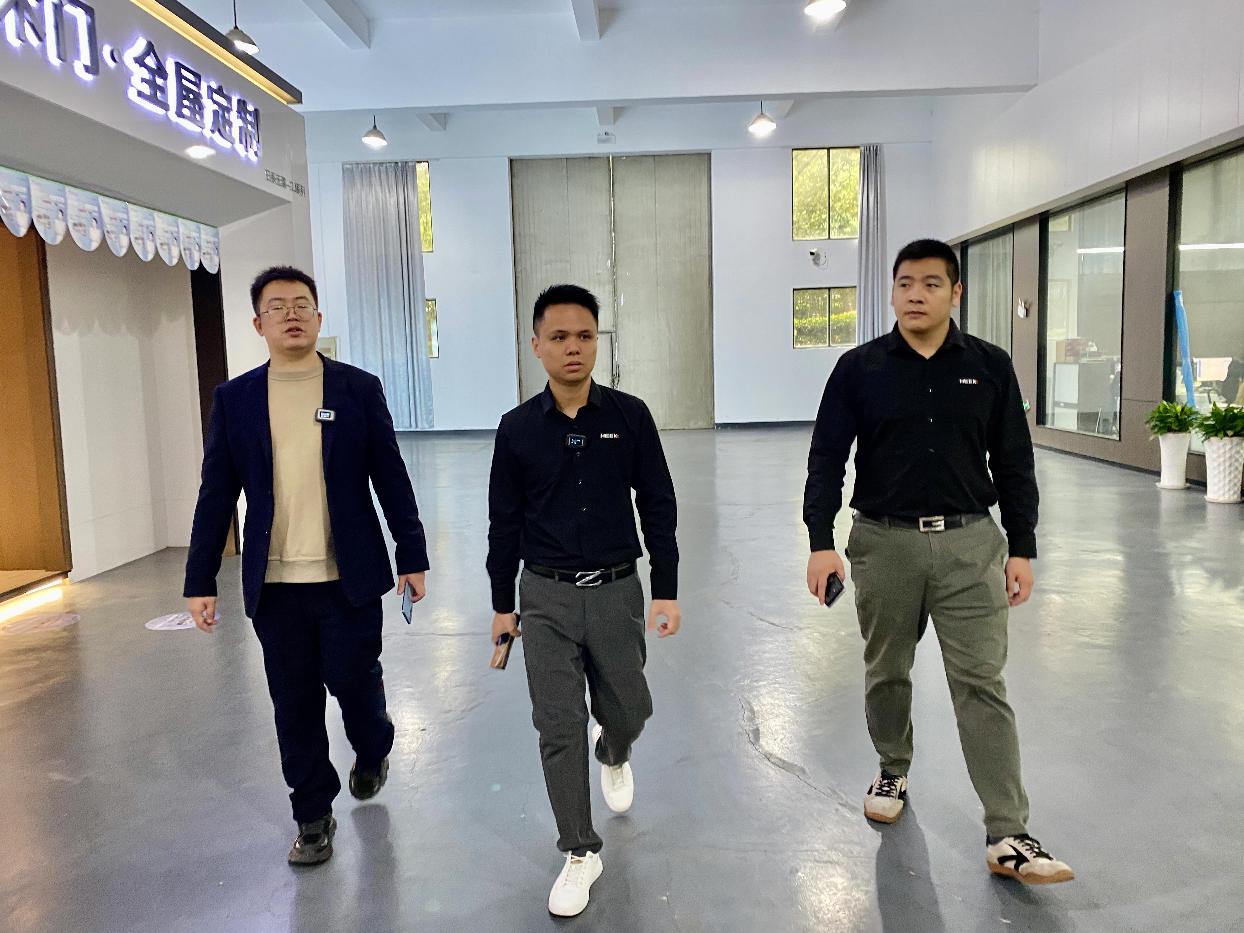 1700789240410968.jpg 1700789240410968.jpg