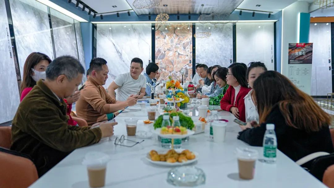 1704962023315669.jpg 640 (5).jpg