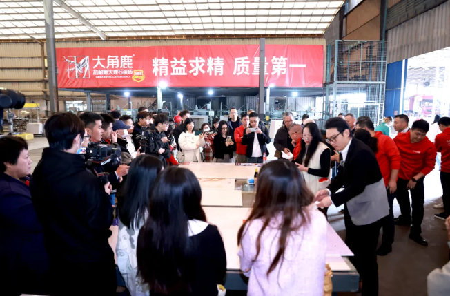 1733799682189568.png image.png